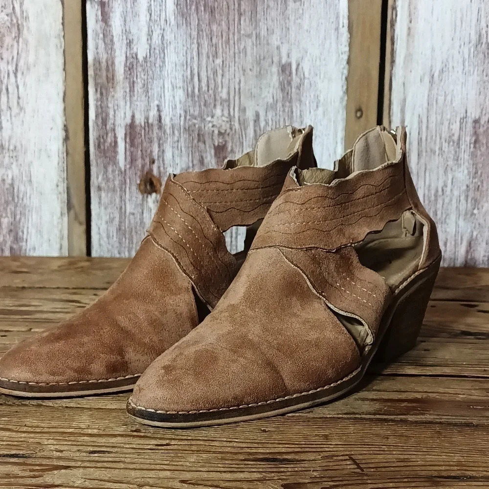 Cowgirlcore  Let's See Style Los Angeles Suede cutout bootie with heel zipper 6